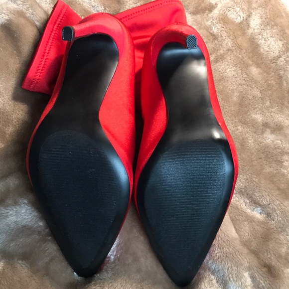 😍 STEVE MADDEN red stilettos booties! - Picture 3 of 5